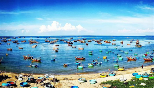 Phan Thiết: Đẩy mạnh phát triển du lịch đồng bộ, đa dạng các loại hình